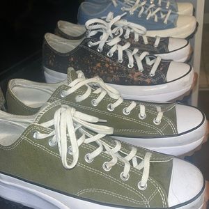 I have 3 pairs of random platform converse chucks in good condition